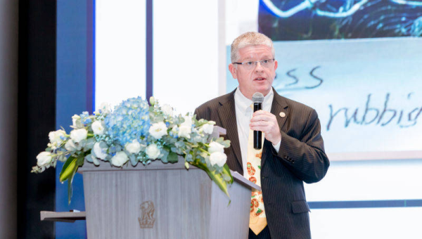 Discuz! 论坛 SEO：借助论坛勋章的隐藏与展示机制提升用户探索欲与 SEO,速发云资源网