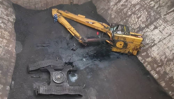 编程工具的金融科技风险评估与合规管理,速发云资源网