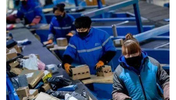 C++ 在量子模拟物理实验编程的趋势,速发云资源网