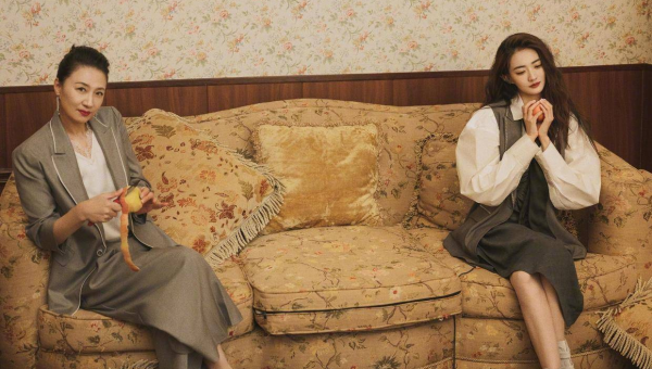 梦见身体变成透明，周围人却浑然不觉,速发云资源网