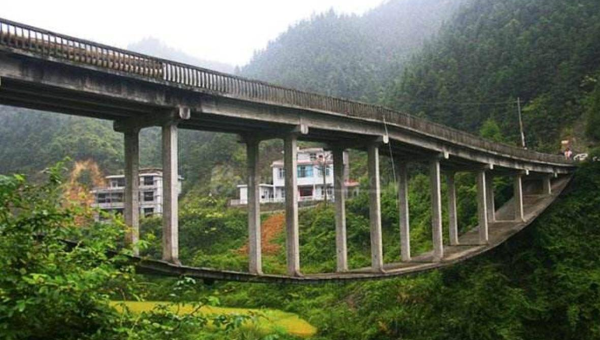 梦见在梦境中用泡泡建造一座坚固城堡,速发云资源网