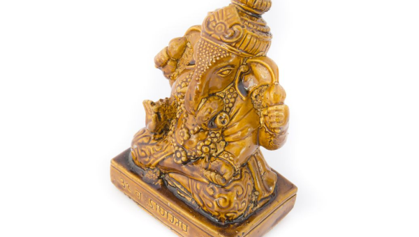 家里摆桃木剑风水好吗,速发云资源网