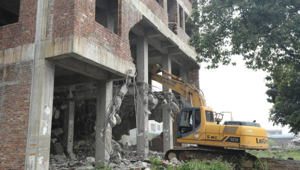 住宅东北方有个废弃工厂风水好不好,速发云资源网