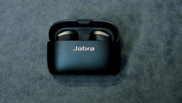 AI 互动视频换脸模型软件的选择,速发云资源网