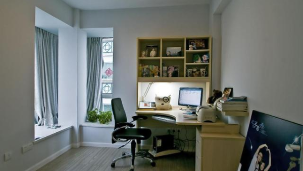 书房摆电脑桌风水好吗,速发云资源网