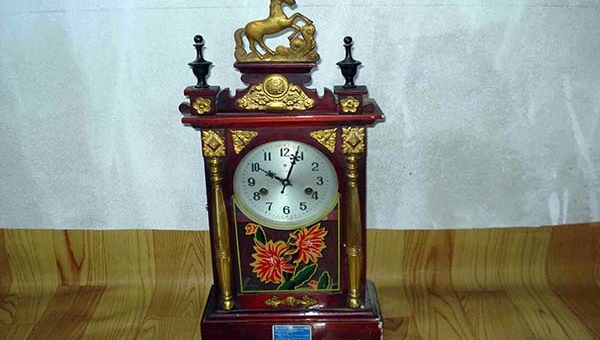 客厅挂钟表风水好吗,速发云资源网