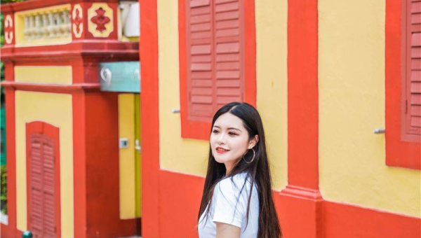 梦见在一个全是彩色石头的沙漠露营,速发云资源网